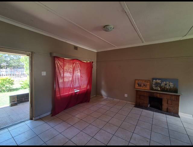 3 BEDROOM FREESTANDING FOR SALE IN STILFONTEIN EXT 3